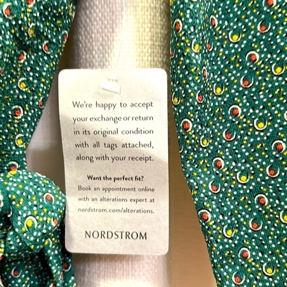 NWT Women’s Max Studio Crepe Long Sleeve Smocked Cuff Wrap Midi Dress Size S - Picture 8 of 11